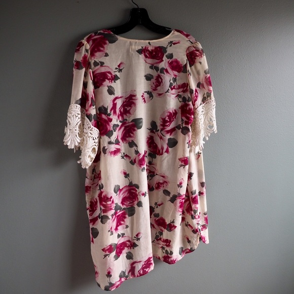 Stone Cold Fox Garden Robe - Picture 5 of 7